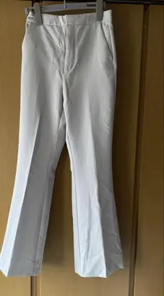 GU フレアパンツ