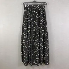BEARDSLEY リーフ柄ティアードスカート ブラック