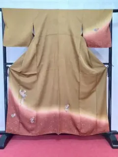 ［付下げ］　中古品　丹後ちりめん　刺繍　ヨゴレあり　K-543