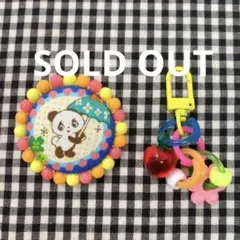 ☆限定☆⑥じゃらじゃらチャーム＆ブローチセット 昭和レトロ ときめきパンダ