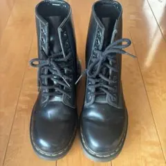 美品✨ドクターマーチン 8ホール ブーツ 【品番 10072】 23cm UK4