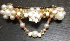 華やかコットンパールとバラのバレッタ