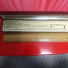ホワイトパールネックレス ケース付き
