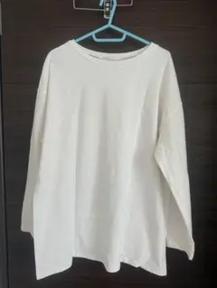 earth ホワイト 長袖 Tシャツ　フリーサイズ