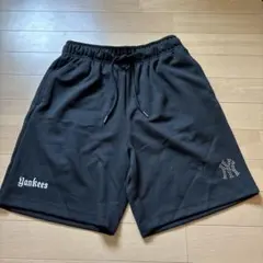 最終お値下げ MLB ヤンキース ショートパンツ Mサイズのサムネイル