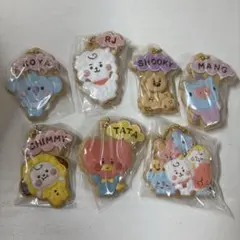 BT21 クッキーチャームコット　7個セット