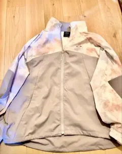 お値段交渉OK レア色　Oakley ウィンドブレーカー