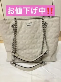 GUESS キルティングショルダーバッグ クリーム