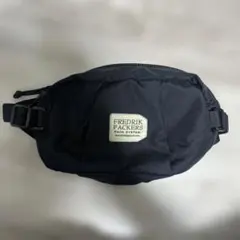 FREDRIK PACKERS ボディバッグ ブラック