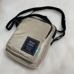 【良品】NINA JOBS ニナジョブズ 撥水 縦型ショルダーバッグ 北欧のサムネイル