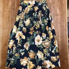 しまむら　フラワープリント フレアスカート ネイビー