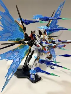 ガンプラ MGEX 1/100 ストライクフリーダムガンダム 塗装完成品 全塗装【プレミアムプラス完成品】バンダイ MGEX 1/100 ストライク