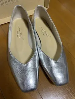 LE TALON フラットシューズ シルバー