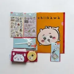 廃盤品✨ちいかわ　文房具　コインケース　シール　　キーホルダー　人気のサムネイル