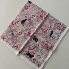 Hallmark 花と黒猫 大判ガーゼハンカチのサムネイル
