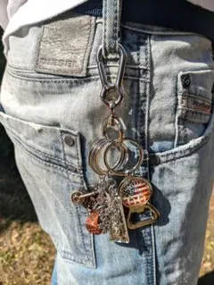 Item thumbnail for item 1236f645-b18d-40a6-9beb-e6aa1419c65d