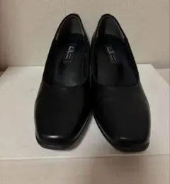 フリオバレンチノパンプス　23.5 EEEE