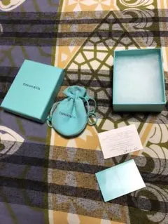 Tiffany & Co. ギフトボックスとポーチセット Tiffany & Co. ギフトボックス 巾着セット - メルカリ