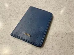 FURLA ネイビー　パスケース