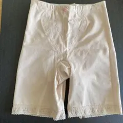 ベージュ 骨盤ガードル レーストリム付き　サイズ70 綿混