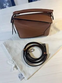 美品LOEWE⭐︎パズルミニショルダーバッグタン Puzzle（LOEWE） LOEWE ロエベ PUZZLE MINI BAG パズルバッグ