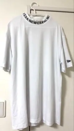 NEW ERA ホワイト Tシャツ X-LARGE モックネックのサムネイル