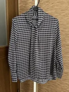 DoCLASSE ドゥクラッセ　ボウタイブラウス　シャツ　リボン　ネイビ ー