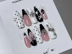 y2k ネイルチップ　シズニ　ウィッシュコア　グランジ　クロム　ドット　ピアス