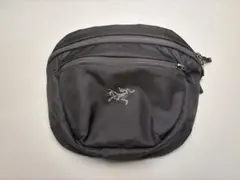 【廃盤・美品】アークテリクス Maka2 マカ2 ブラック　ショルダーバッグのサムネイル
