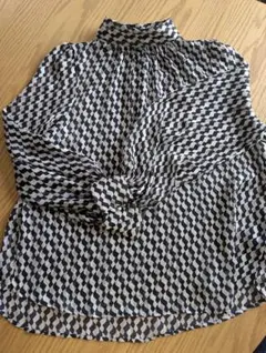 H＆М 長袖ブラウス