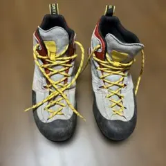 Item thumbnail for item aba9d36f-debf-4c49-993a-63a93affc77a