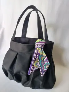 黒プリーツハンドメイドトートバッグ大人かわいい紫USAスカーフ