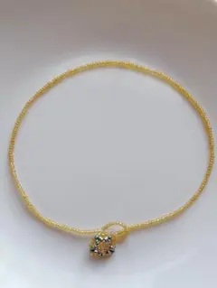 【金属アレルギー対応】琥珀色とシルバーとメタリックグリーンガラスビーズチョーカー