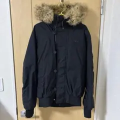 adidas ブラック ダウンジャケット