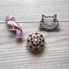 選べるブローチ！1点300円　猫　鳥　パールとビーズ　アンティーク　ヴィンテージ