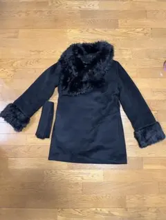 CECIL McBEE ファー付きコート ブラック Mサイズのサムネイル