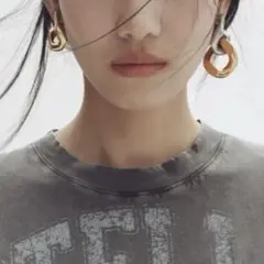 ☆新品箱入り☆【STELLA McCARTNEY H&M】ツートーンピアス - メルカリ