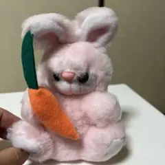 ウサギ ぬいぐるみ ピンク 人参付き