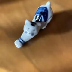 青と白の猫の置物　箸置き