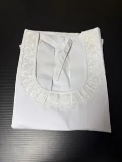 白いフリル付き割烹着 MからLサイズ　未使用品