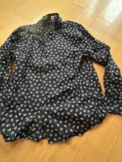 アニエス・ベー　花柄 黒 長袖シャツ コットン