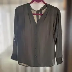 ジーユー　gu GU シフォン Vネック 長袖シャツ　カットソー♡ S