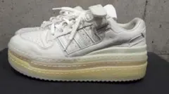 トリプル プラットフォーラム ロー 厚底スニーカー アディダスオリジナルス