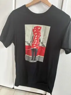 NIKE 黒tシャツ