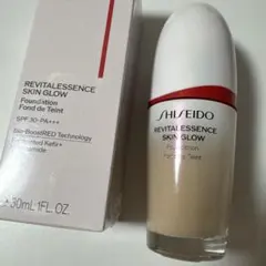 SHISEIDO リバイタエッセンス スキングロウ ファンデーション #130のサムネイル