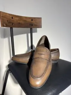 TOD'S(トッズ)　ブラウンレザー ローファー