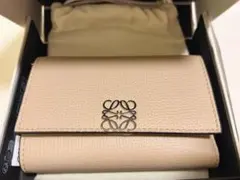 【最終お値下げ・美品】LOEWE アナグラムバーティカルウォレットスモール