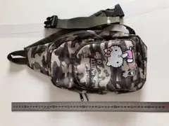 【激レア・新品未使用】ハローキティ 迷彩柄ポーチ レア！迷彩柄キティ ポーチ サンリオ ハローキティ ヒョウ柄 角