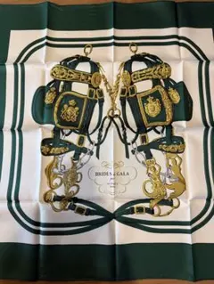 エルメス HERMES フランス スカーフ カレ90 緑　定番柄 シルク