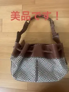 美品です❗️Efiloseのショルダーバッグ